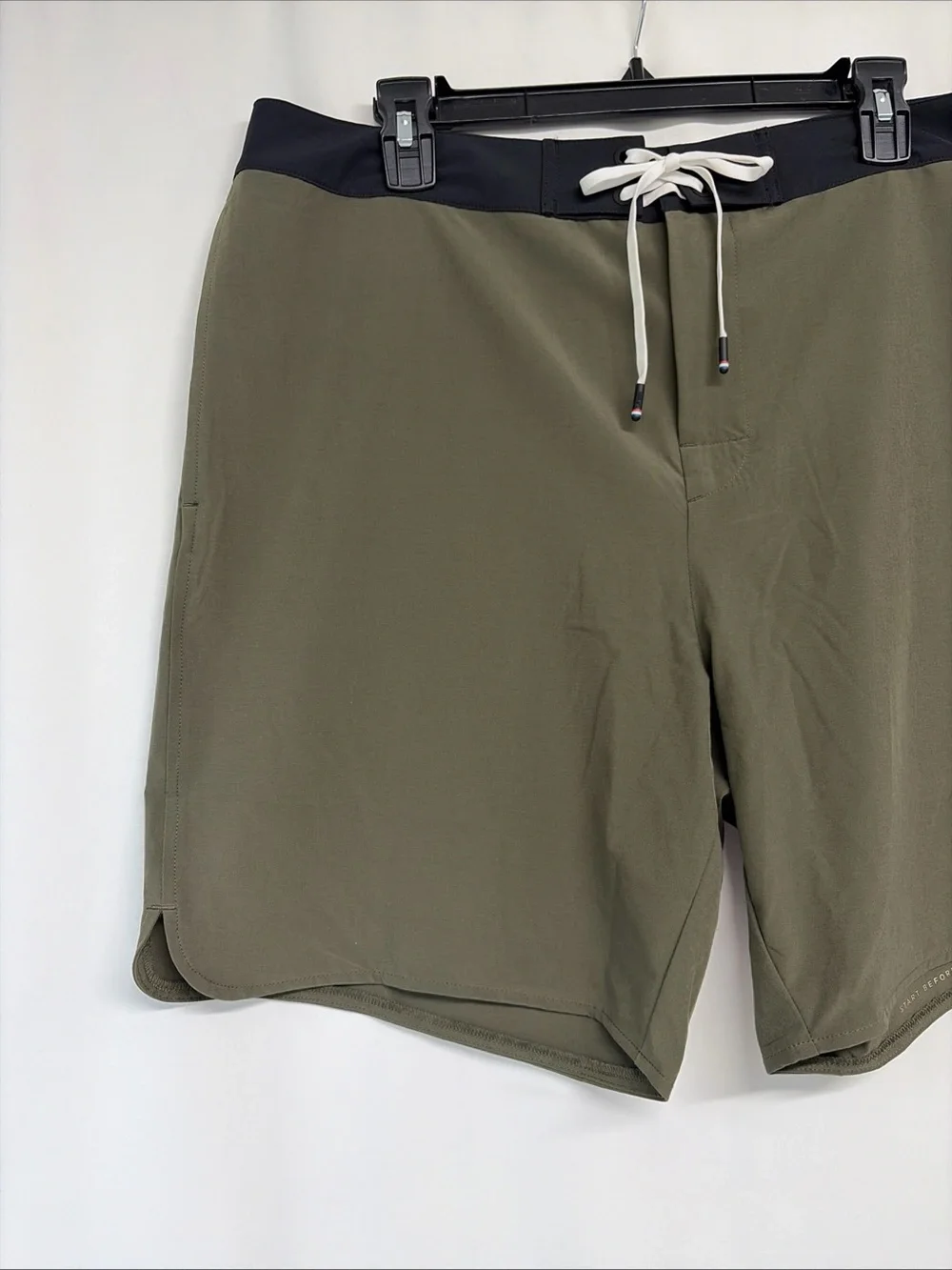 4 FourLaps Mens Size 36 Olive Green Black Band Lightweight 8” Board Shorts